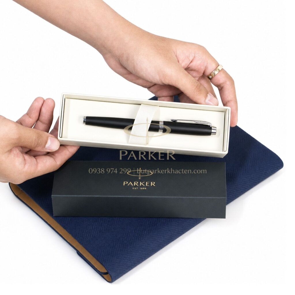 Bút quà tặng 13/10 sang trọng, ý nghĩa dành tặng cho doanh nhân - Butparkerkhacten.com