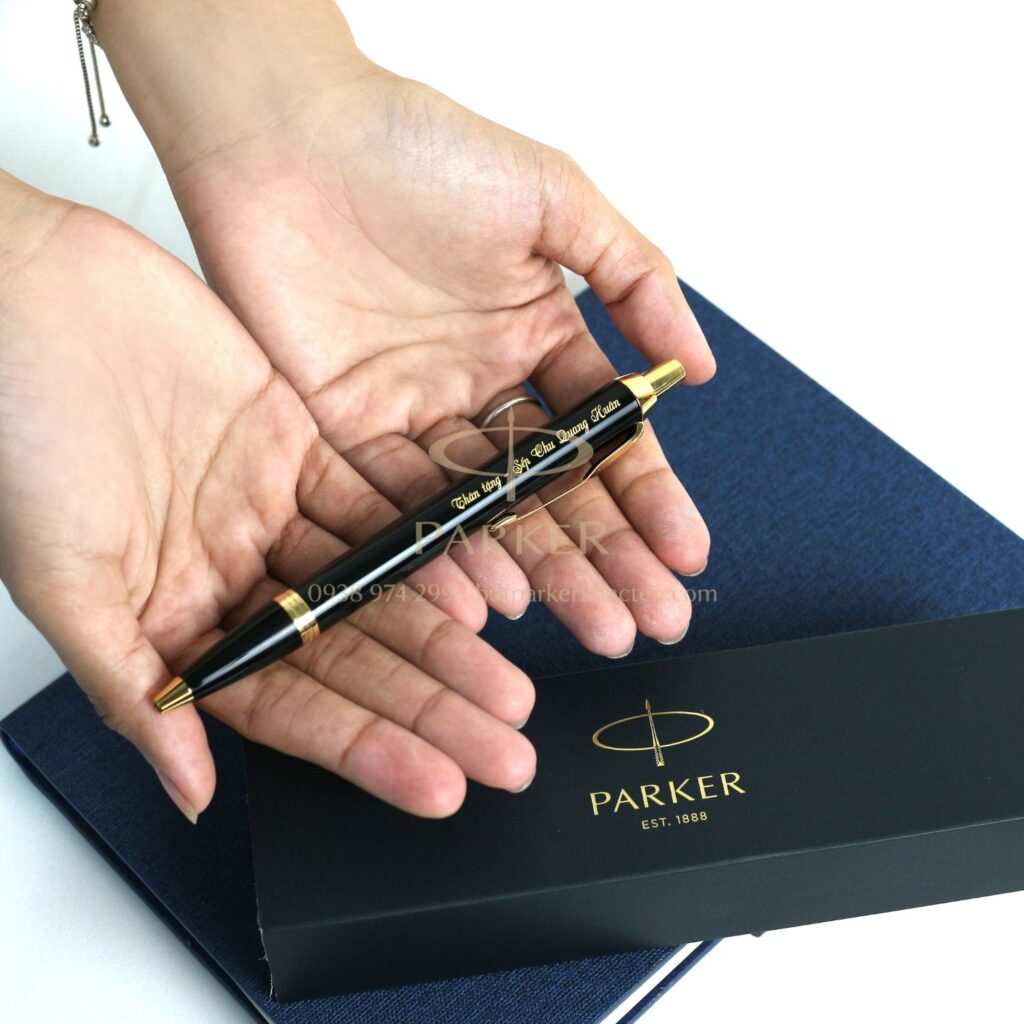 Danh sách 10+ quà tặng 20/10 cho nhân viên nữ ý nghĩa, thiết thực - Butparkerkhacten.com