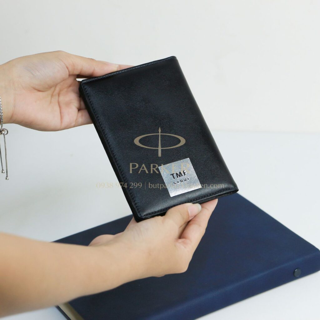 Gợi ý 12+ quà tặng sếp lên chức sang trọng và tinh tế - Butparkerkhacten.com 